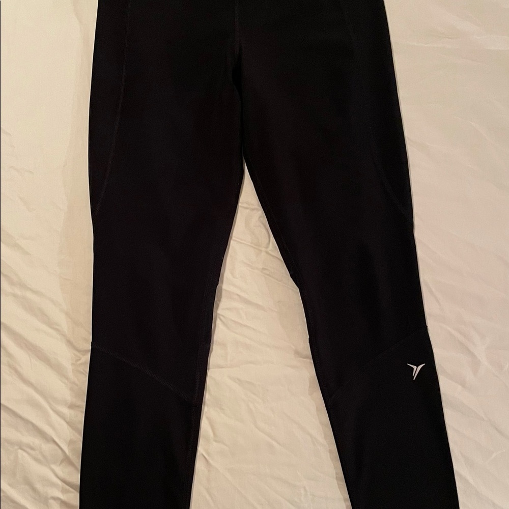 Old navy black- medium- leggings